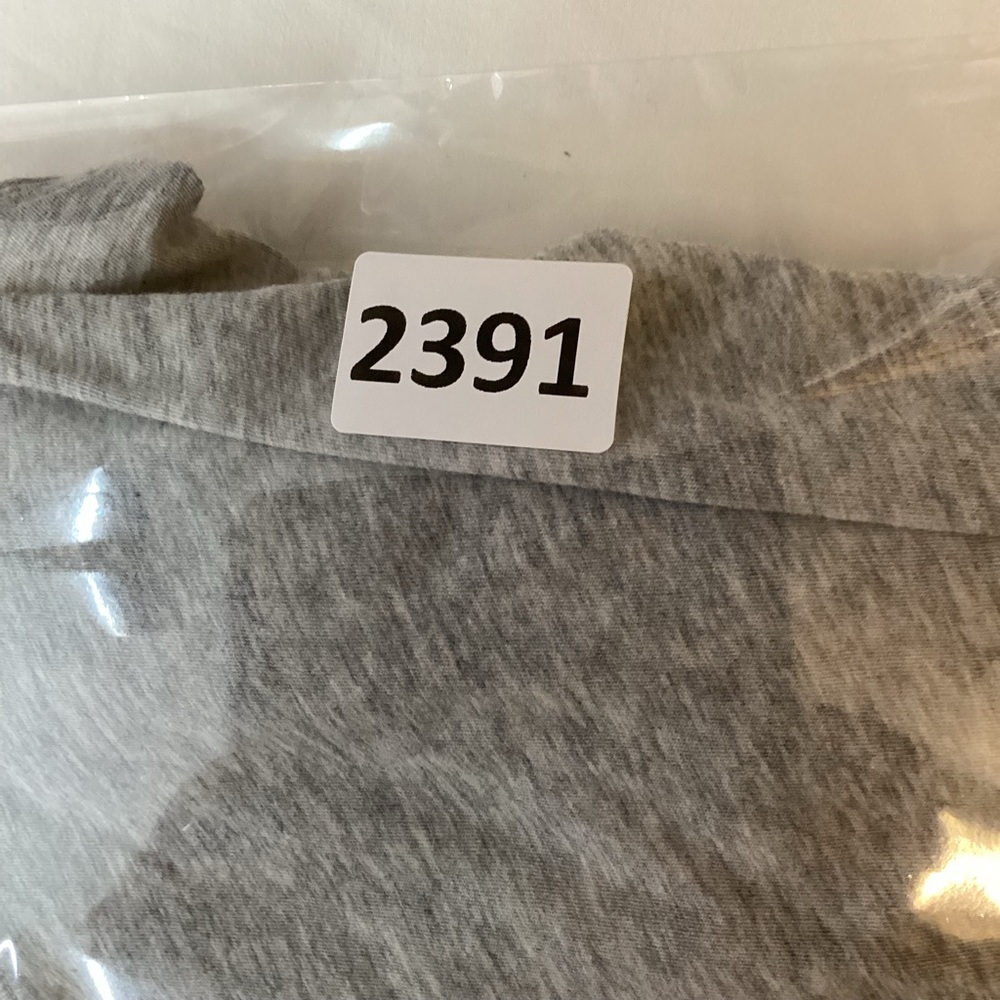 Lululemon Women's Back In Action Long Sleeve Gray Long Sleeve Tshirt - Picture 7 of 8